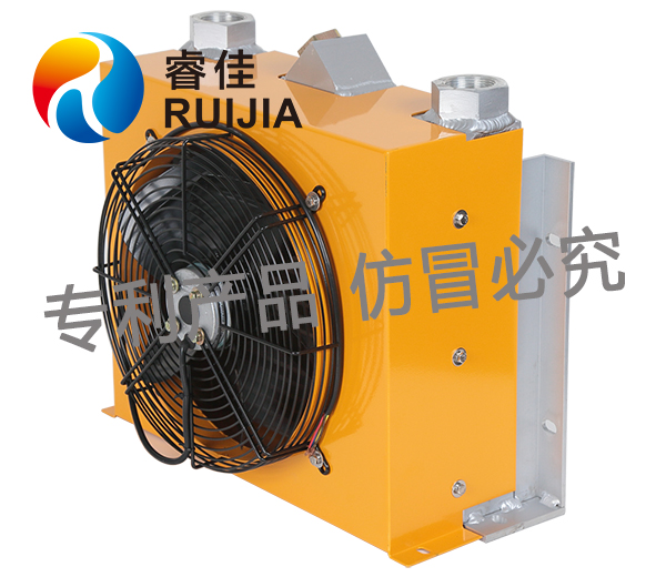 【冷卻器廠家】<font color='red'>液壓風(fēng)冷卻器</font>RJ-357 出發(fā)泰國！
