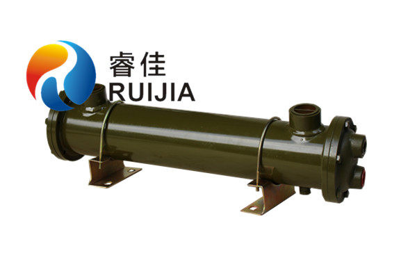 【山東】注塑機水冷式<font color='red'>液壓油散熱器</font>維修替換