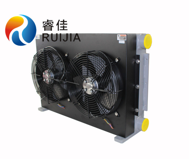 油壓機(jī)風(fēng)冷卻器選型