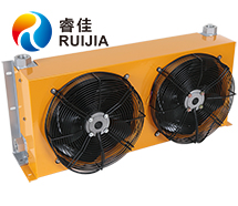 壓路機加裝，<font color='red'>雙風(fēng)扇冷卻器</font>RJ-305L