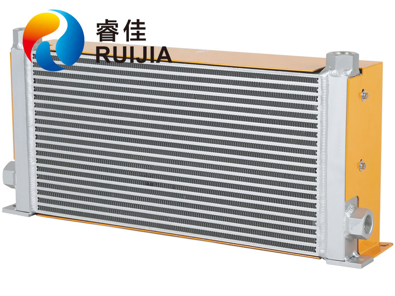 怎樣選購(gòu)板翅式風(fēng)冷卻器？